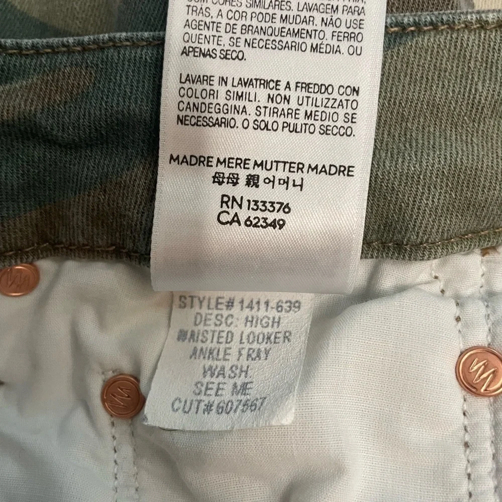 MOTHER High Waisted Looker Ankle Fray See Me Camo Distressed Denim Jean Size 29